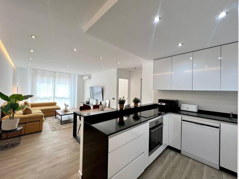Apartament Carrera Ii & Old Town By Ele *