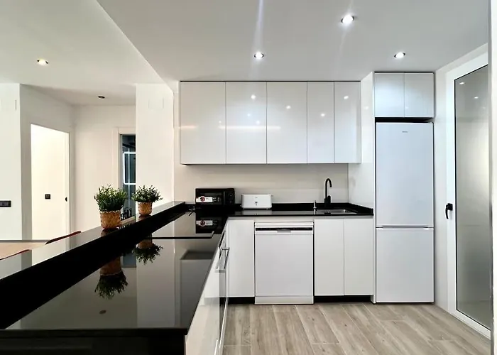 Carrera II & Old Town By Ele Apartments